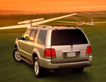 2003–05 Lincoln Aviator '2002–08.2005