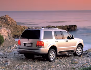 2003–05 Lincoln Aviator '2002–08.2005