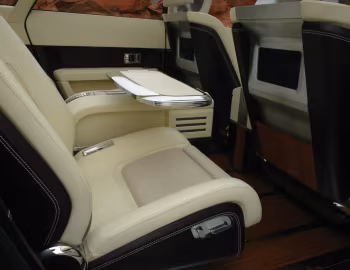 Интерьер Lincoln Aviator Concept '01.2004