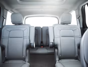 Интерьер 2020–24 Lincoln Aviator Grand Touring [North America] '2019–24