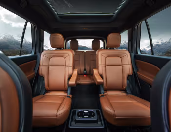 Интерьер Lincoln Aviator Presidential [China] '2020–22