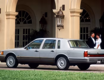 1990 Lincoln Cartier Town Car