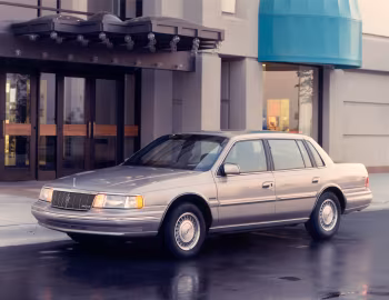 1988 Lincoln Continental Signature Series