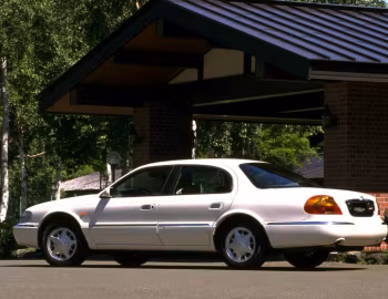 Lincoln Continental [Japan] (M97) '1997–2002