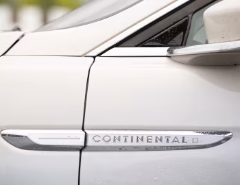 2017–20 Lincoln Continental '2016–20