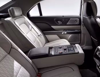 Интерьер 2017–20 Lincoln Continental Black Label '2016–20