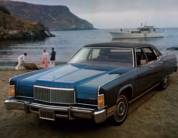 1974 Lincoln Continental Sedan (53A)
