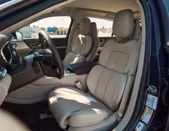 Интерьер 2017–20 Lincoln Continental '2016–20