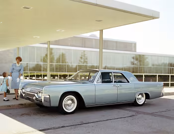 1961 Lincoln Continental Sedan (53А)