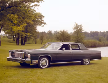 1976 Lincoln Continental Sedan (53A)
