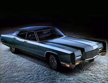 1971 Lincoln Continental Sedan (82 53A)