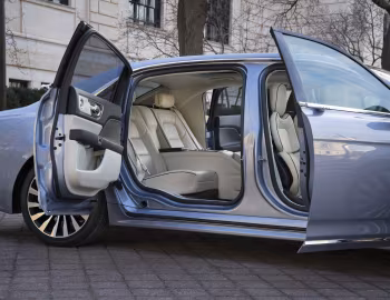 Интерьер 2019 Lincoln Continental "80th Anniversary Coach Door Edition" '2019