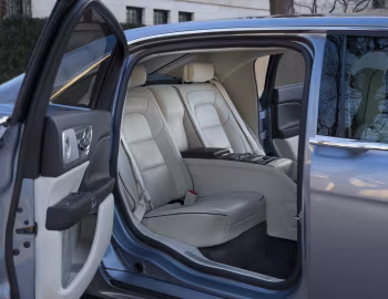 Интерьер 2019 Lincoln Continental "80th Anniversary Coach Door Edition" '2019