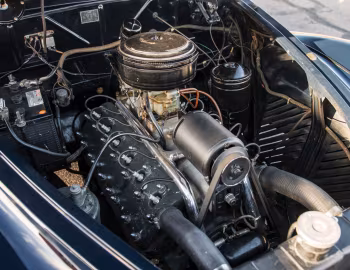 Под капотом 1941 Lincoln Continental Cabriolet (16H 56)