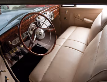 Интерьер 1942 Lincoln Continental Cabriolet (56)