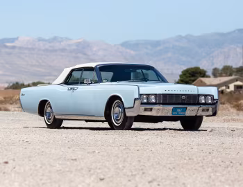 1967 Lincoln Continental Convertible (86 74A)