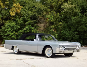1961 Lincoln Continental Convertible (74А)
