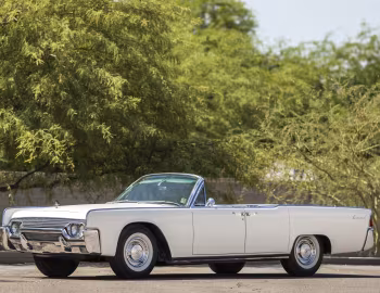 1961 Lincoln Continental Convertible (74А)