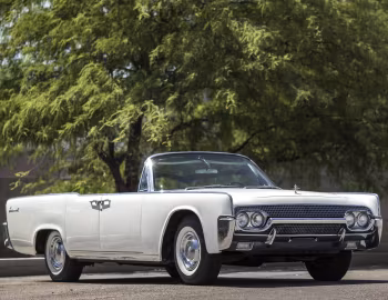 1961 Lincoln Continental Convertible (74А)