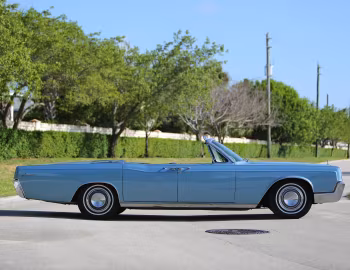 1967 Lincoln Continental Convertible (86 74A)