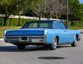 1967 Lincoln Continental Convertible (86 74A)