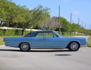 1967 Lincoln Continental Convertible (86 74A)