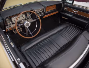 Торпедо 1961 Lincoln Continental Convertible (74А)