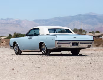 1967 Lincoln Continental Convertible (86 74A)