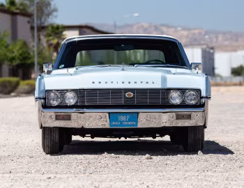 1967 Lincoln Continental Convertible (86 74A)