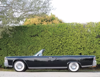 1965 Lincoln Continental Convertible (86 74A)