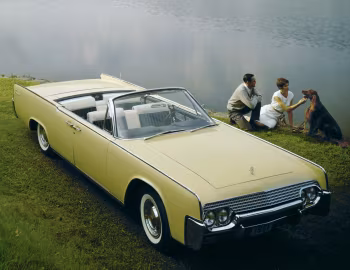 1961 Lincoln Continental Convertible (74А)