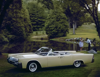 1961 Lincoln Continental Convertible (74А)