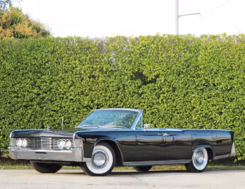 1965 Lincoln Continental Convertible (86 74A)