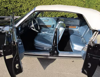 Интерьер 1965 Lincoln Continental Convertible (86 74A)