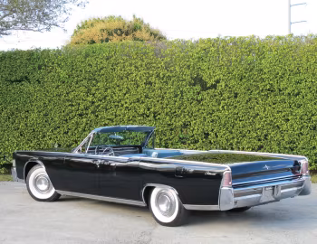 1965 Lincoln Continental Convertible (86 74A)