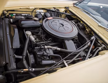 Под капотом 1961 Lincoln Continental Convertible (74А)