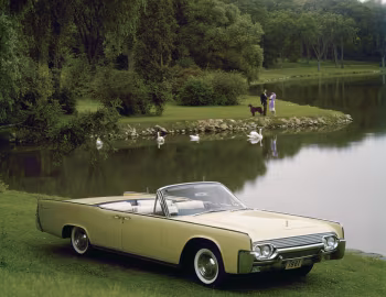 1961 Lincoln Continental Convertible (74А)