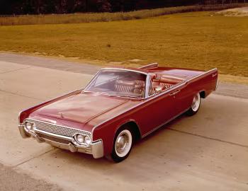 1961 Lincoln Continental Convertible (74А)