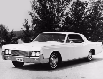 1967 Lincoln Continental Hardtop Coupe (89 65A)