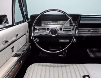 Торпедо 1966 Lincoln Continental Hardtop Coupe (89 65A)