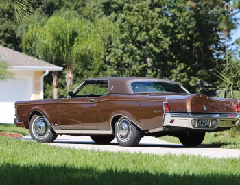 1970–71 Lincoln Continental Mark III (89 65A)