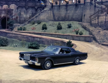 1970–71 Lincoln Continental Mark III (89 65A)