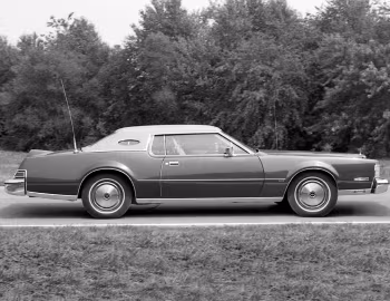 1976 Lincoln Continental Mark IV (89 65D)