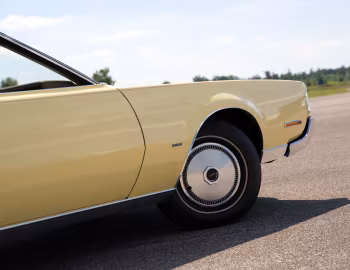 1972 Lincoln Continental Mark IV (89 65D)