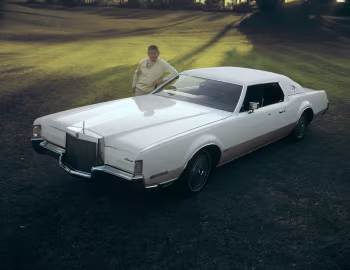 1972 Lincoln Continental Mark IV (89 65D)