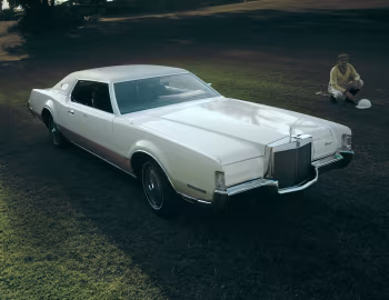 1972 Lincoln Continental Mark IV (89 65D)