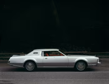 1976 Lincoln Continental Mark IV (89 65D)