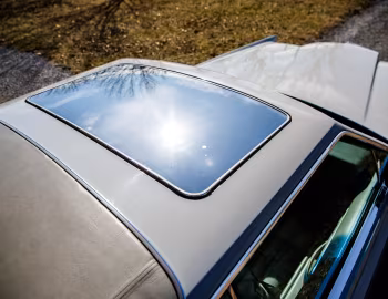 1977 Lincoln Continental Mark V "Cartier Edition" (89 65D)
