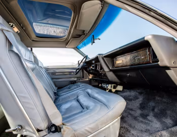Интерьер 1977 Lincoln Continental Mark V "Cartier Edition" (89 65D)