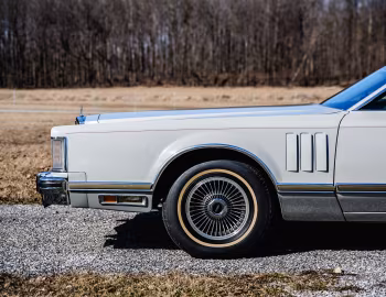 1977 Lincoln Continental Mark V "Cartier Edition" (89 65D)
